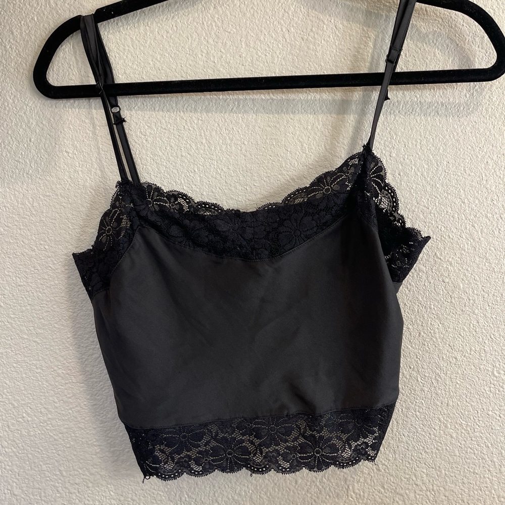 Brandy Melville crop top